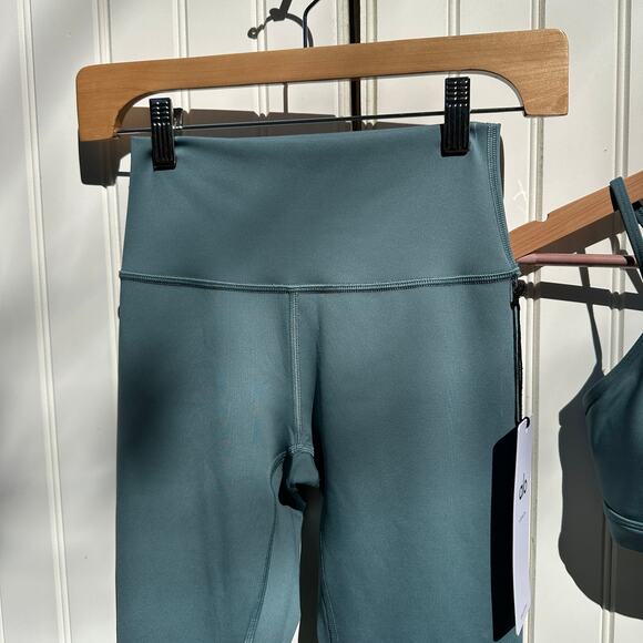 Alo Yoga Airlift Intrigue Bra High-Waist Airlift Leggings Teal Agate Small NWT - Picture 14 of 16